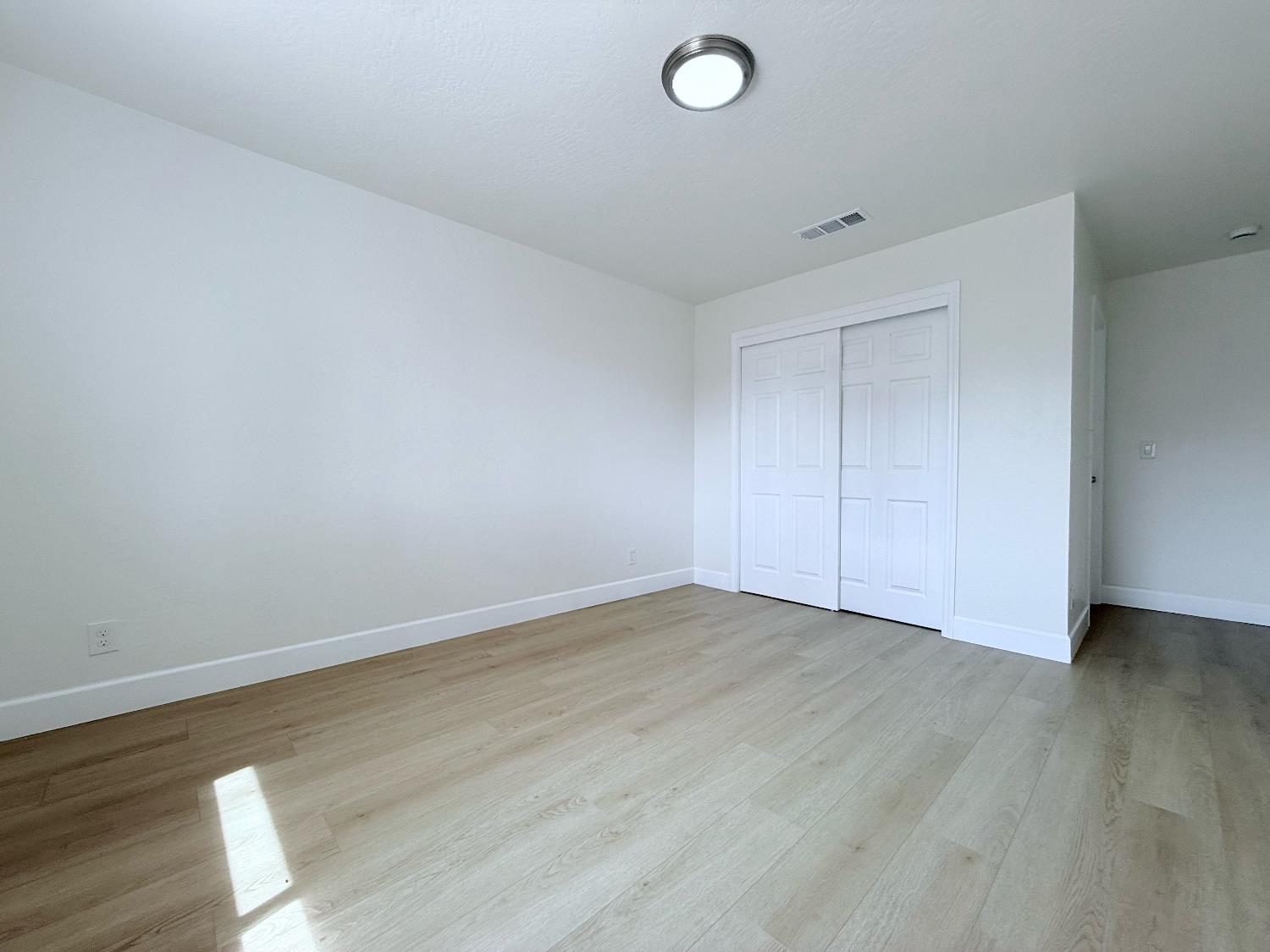 4472 N Cornelia Ave, Fresno, CA 93722