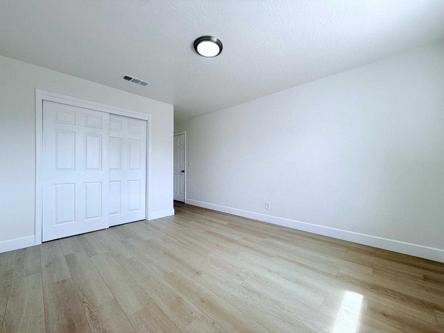 4472 N Cornelia Ave, Fresno, CA 93722