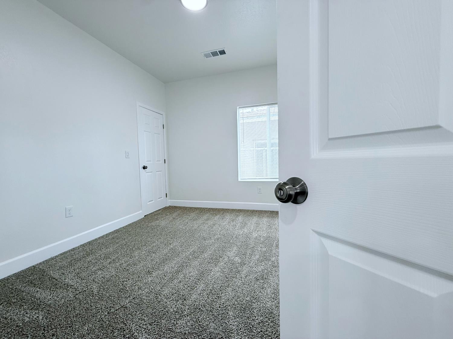 242 Fresno St, Fresno, CA 93706