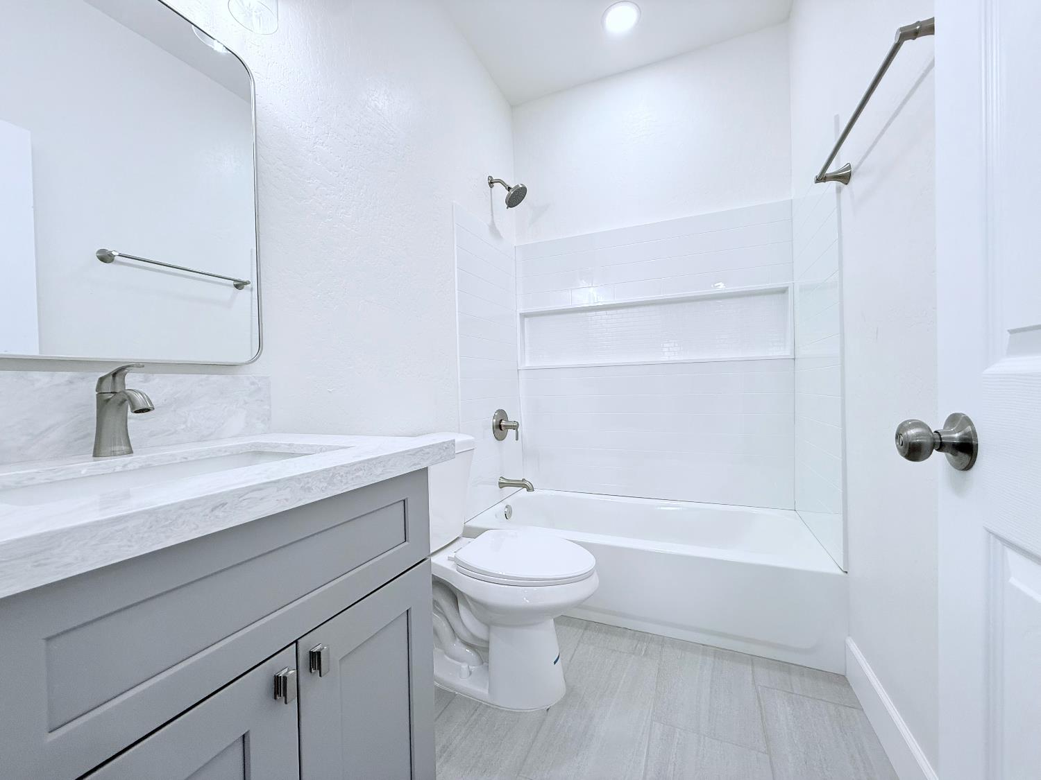 242 Fresno St, Fresno, CA 93706