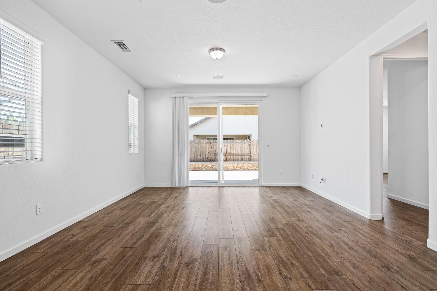 6229 E Vassar Ave, Fresno, CA 93727