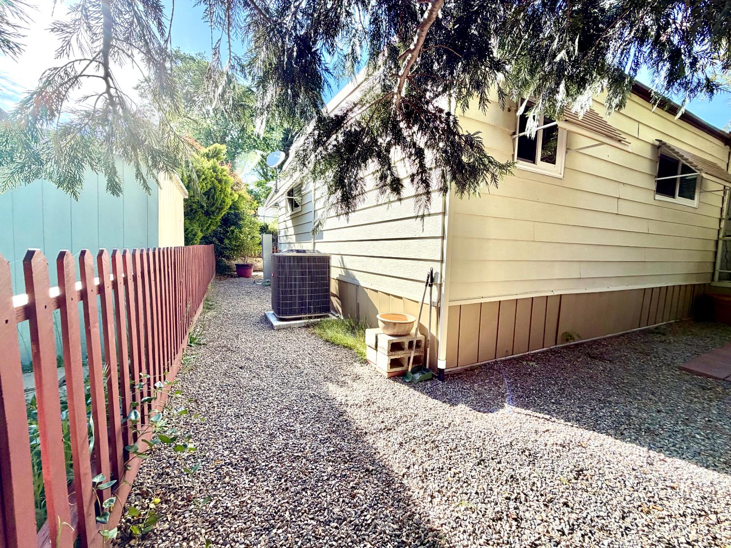 39678 Road 425B #35, Oakhurst, CA 93644