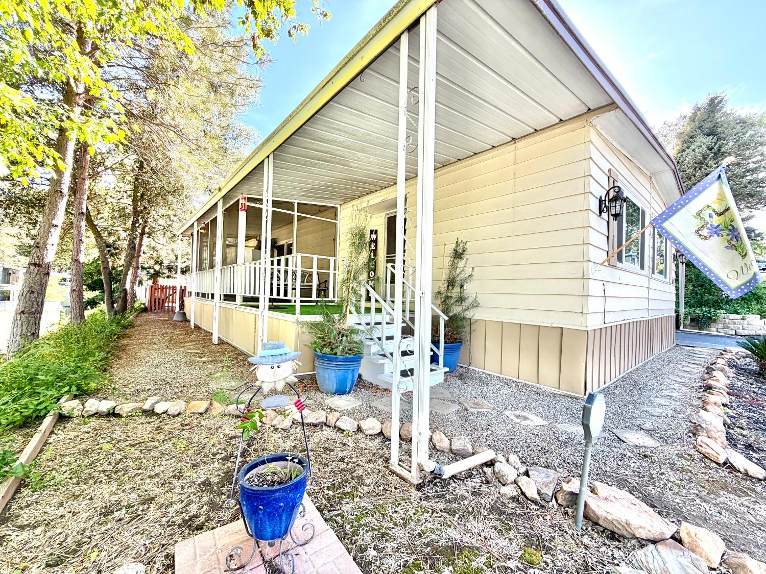 39678 Road 425B #35, Oakhurst, CA 93644