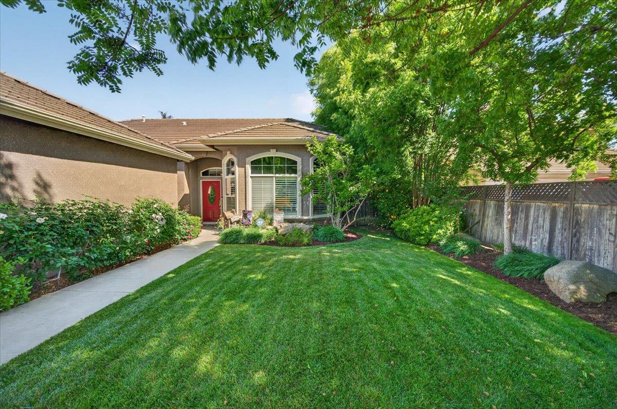 2007 Ashcroft Ave, Clovis, CA 93611