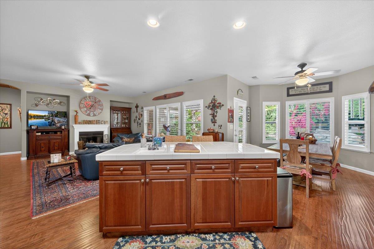 2007 Ashcroft Ave, Clovis, CA 93611