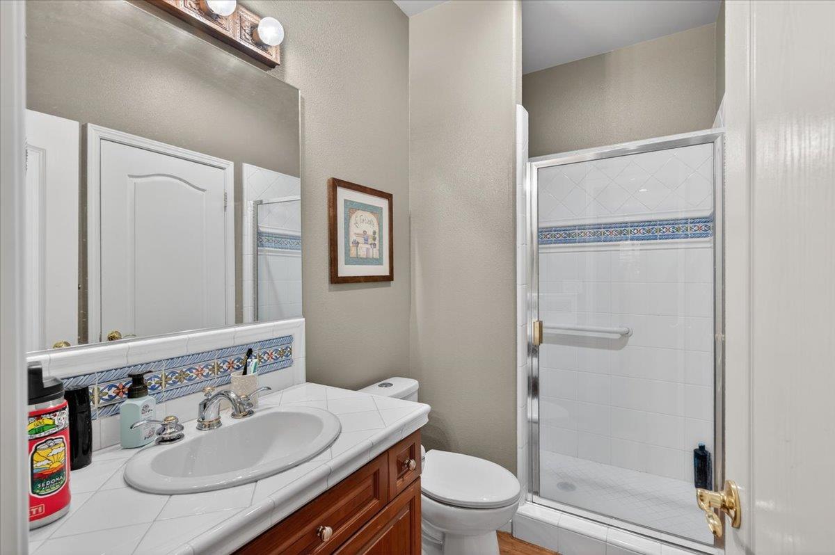 2007 Ashcroft Ave, Clovis, CA 93611