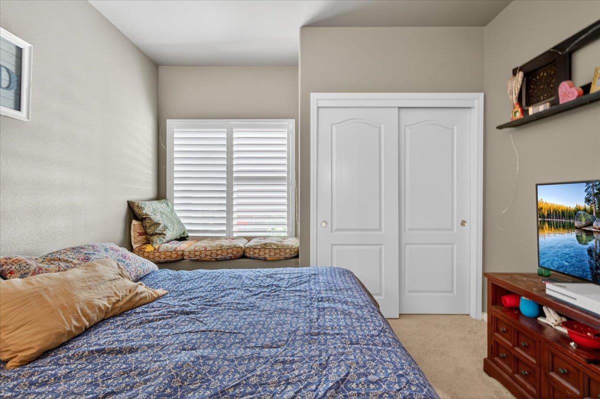 2007 Ashcroft Ave, Clovis, CA 93611