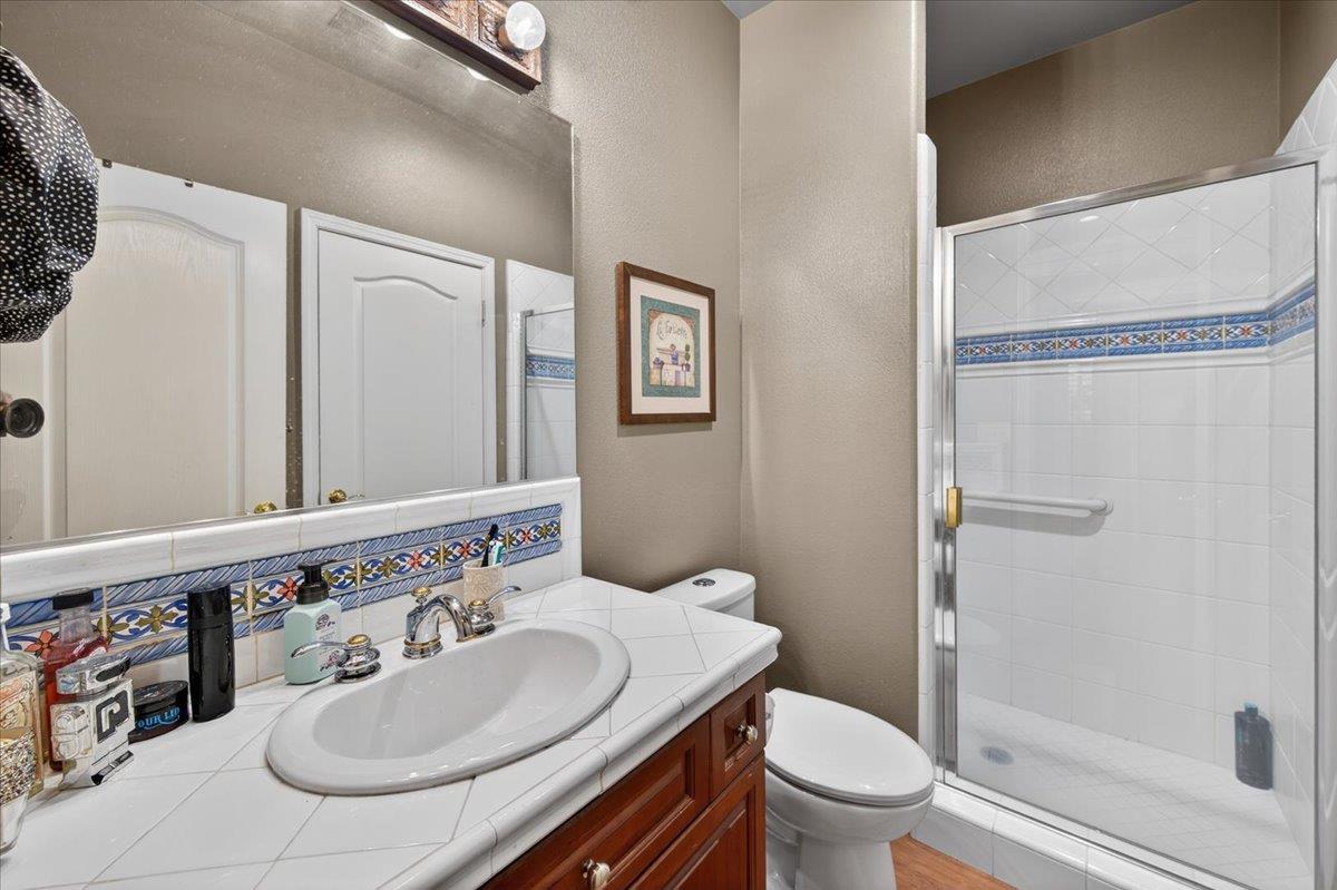 2007 Ashcroft Ave, Clovis, CA 93611