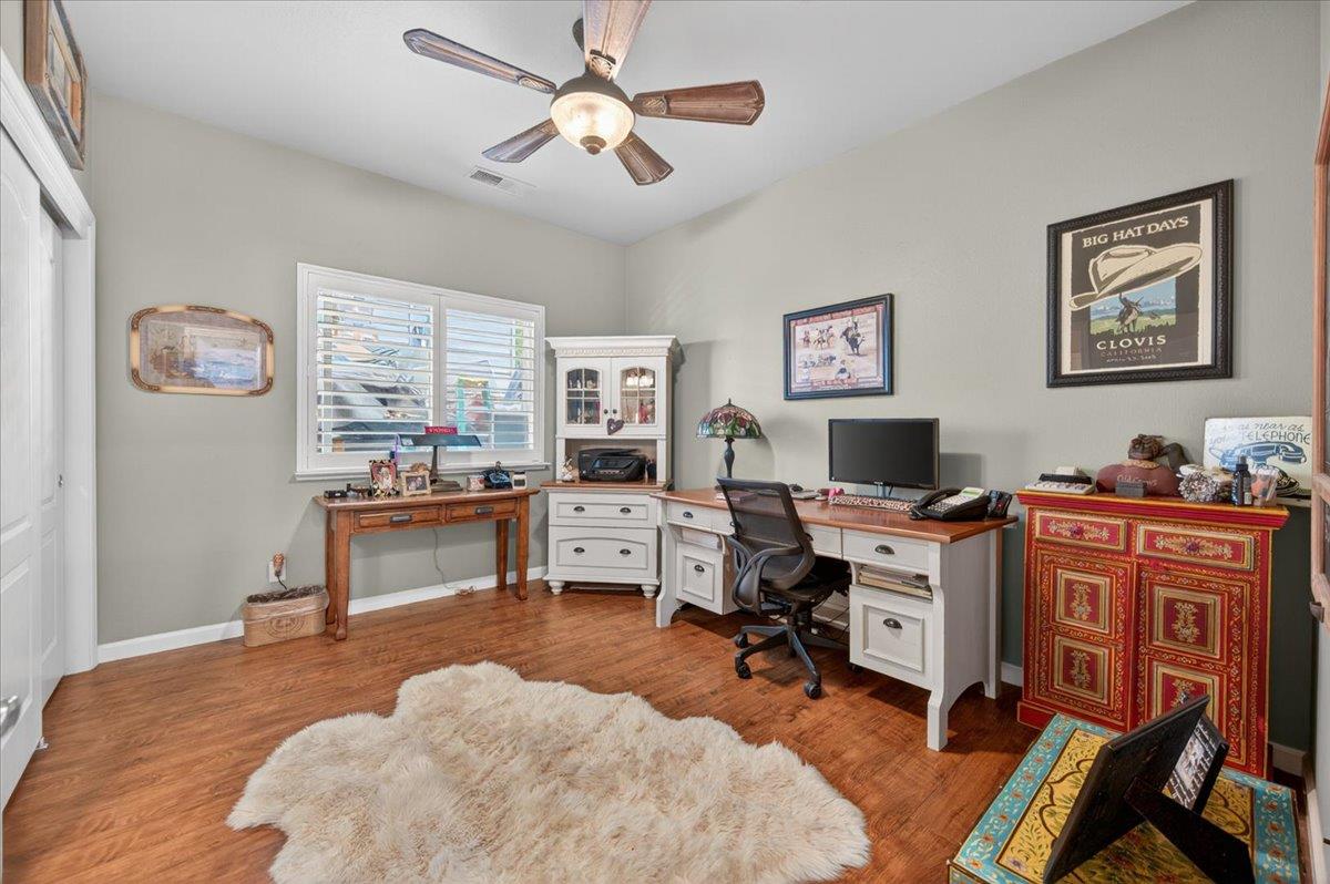 2007 Ashcroft Ave, Clovis, CA 93611