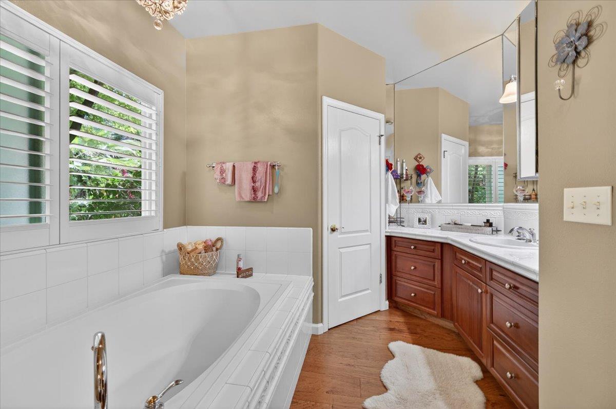 2007 Ashcroft Ave, Clovis, CA 93611