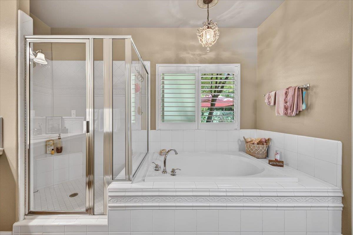 2007 Ashcroft Ave, Clovis, CA 93611