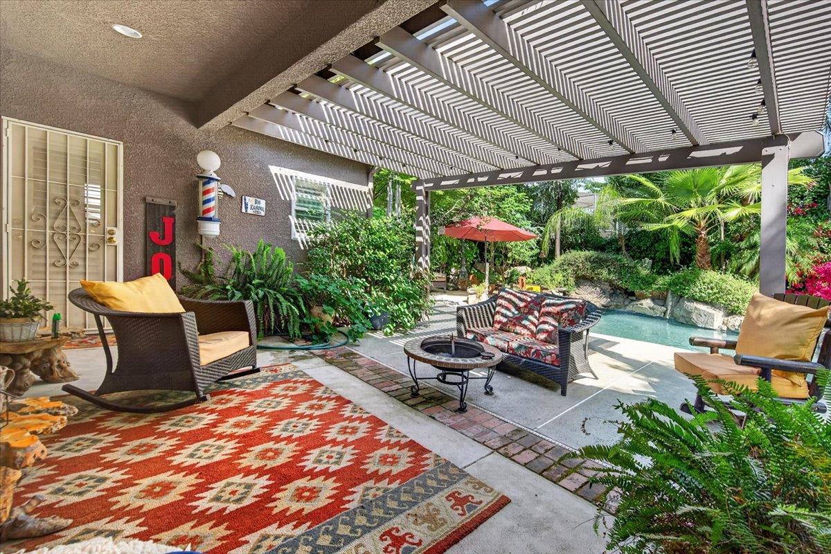 2007 Ashcroft Ave, Clovis, CA 93611