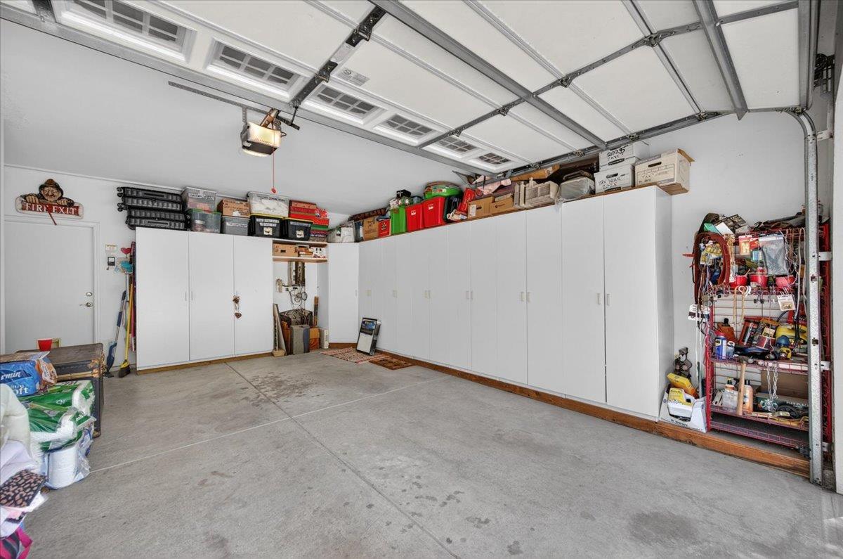 2007 Ashcroft Ave, Clovis, CA 93611