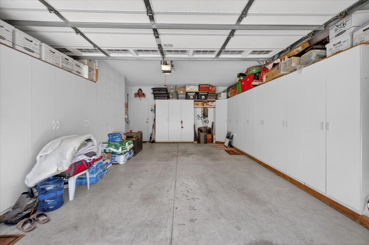 2007 Ashcroft Ave, Clovis, CA 93611