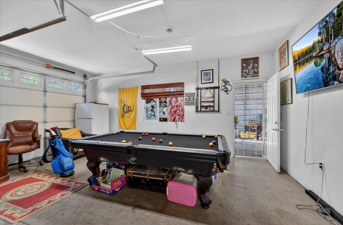 2007 Ashcroft Ave, Clovis, CA 93611