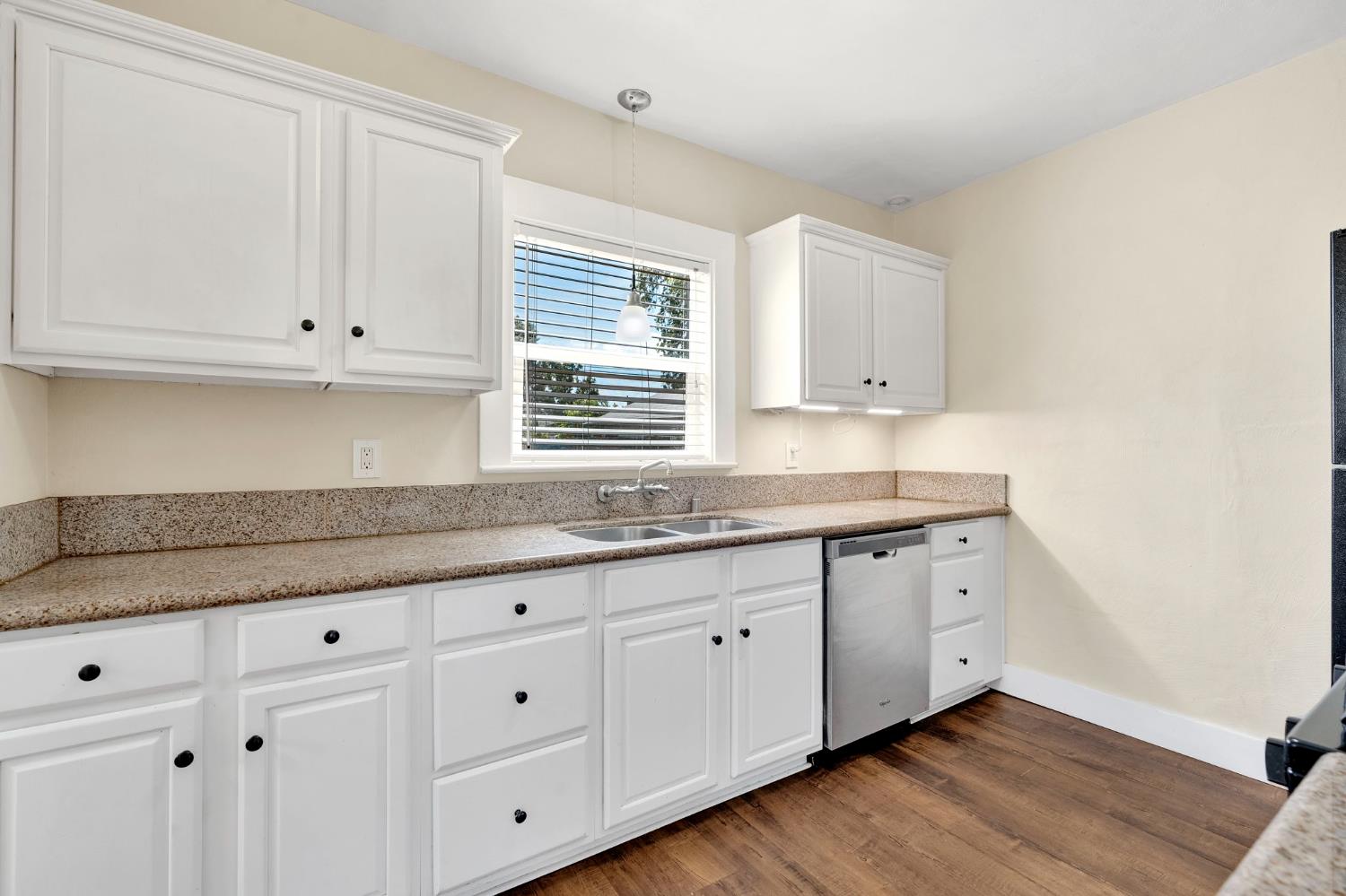 4338 E Grant Ave, Fresno, CA 93702