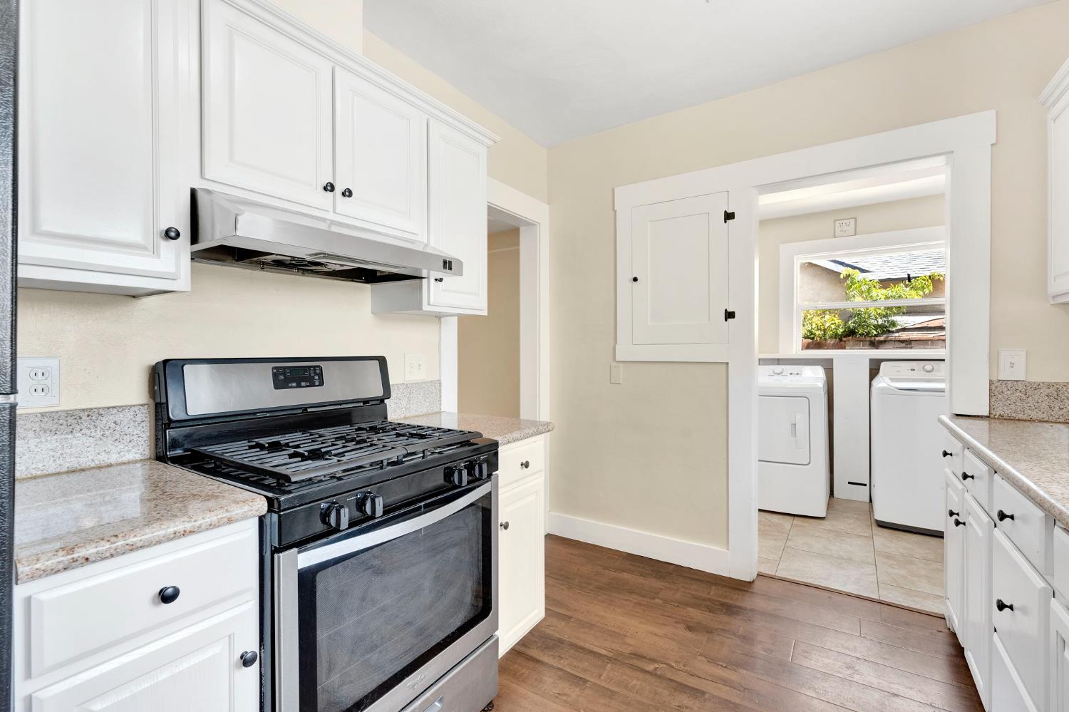 4338 E Grant Ave, Fresno, CA 93702