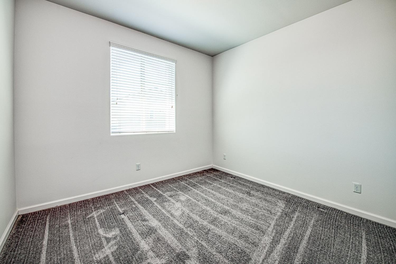 3043 Cirque Ln, Clovis, CA 93619