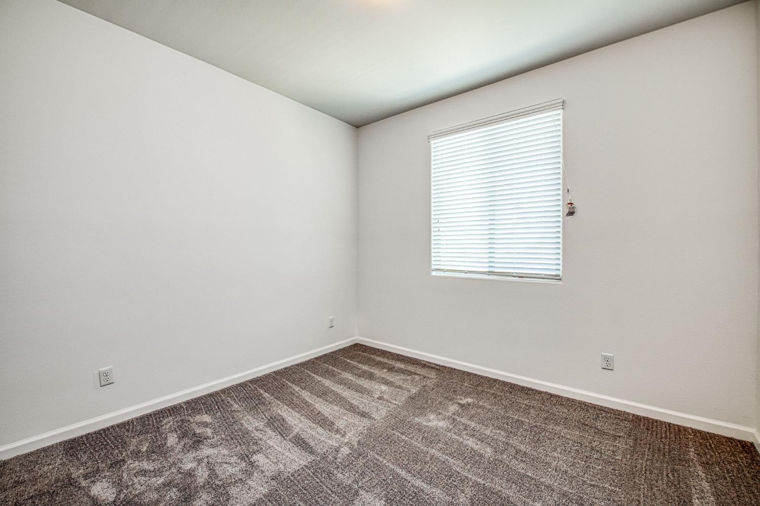 3043 Cirque Ln, Clovis, CA 93619