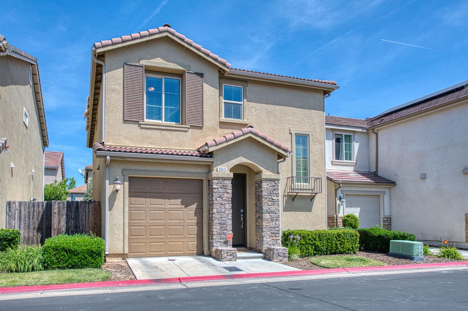 3043 Cirque Ln, Clovis, CA 93619