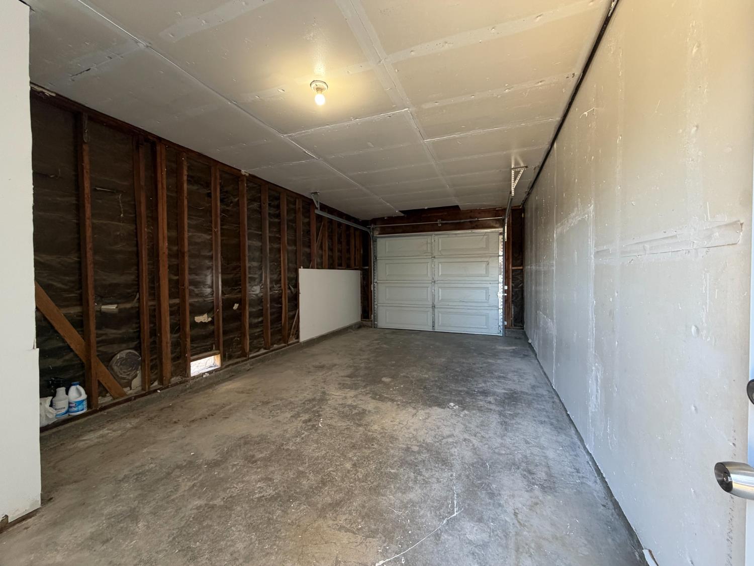 266 L St, Mendota, CA 93640