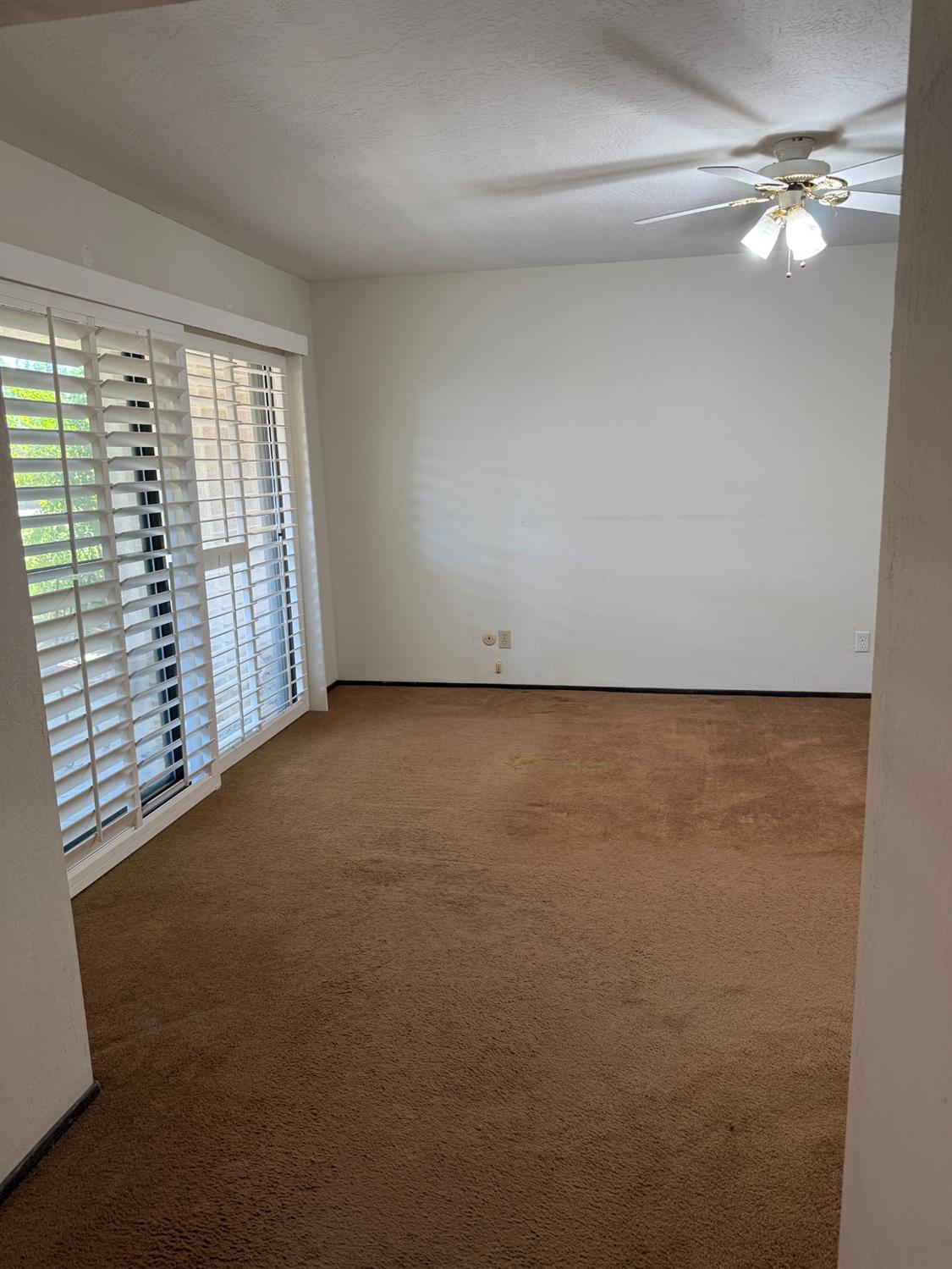 318 E Lisa Ave, Fresno, CA 93720