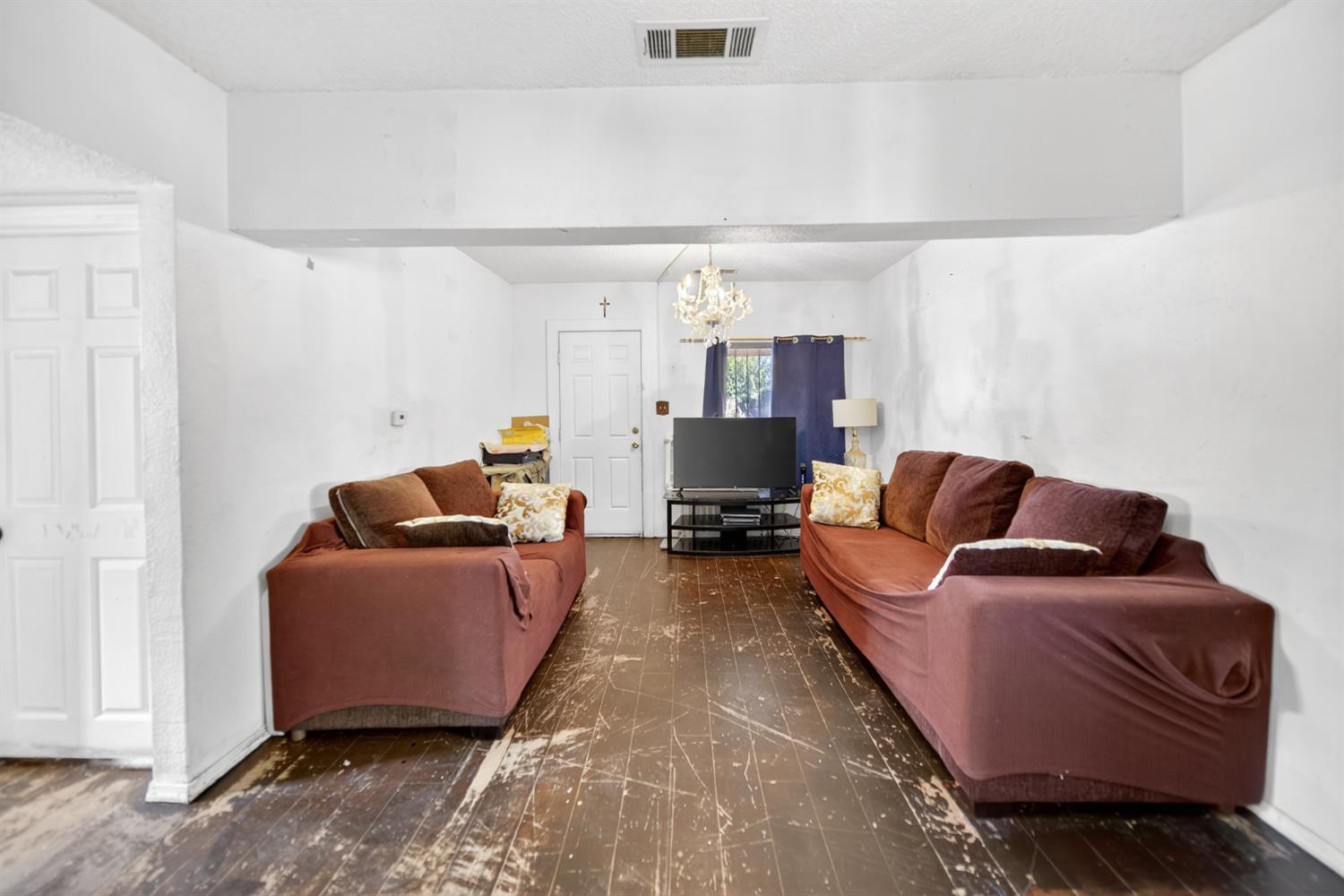 2522 E Grant Ave, Fresno, CA 93701