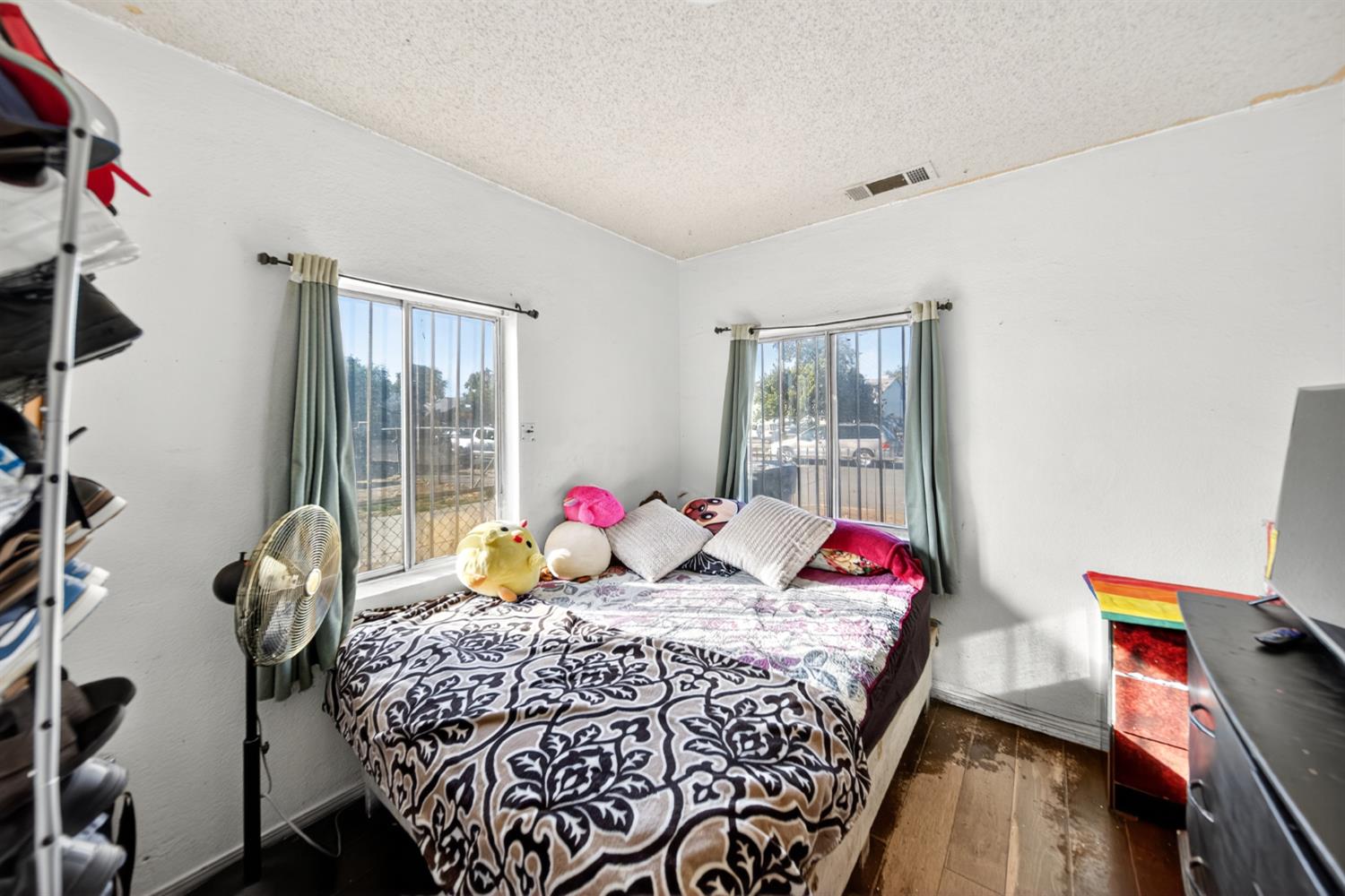 2522 E Grant Ave, Fresno, CA 93701