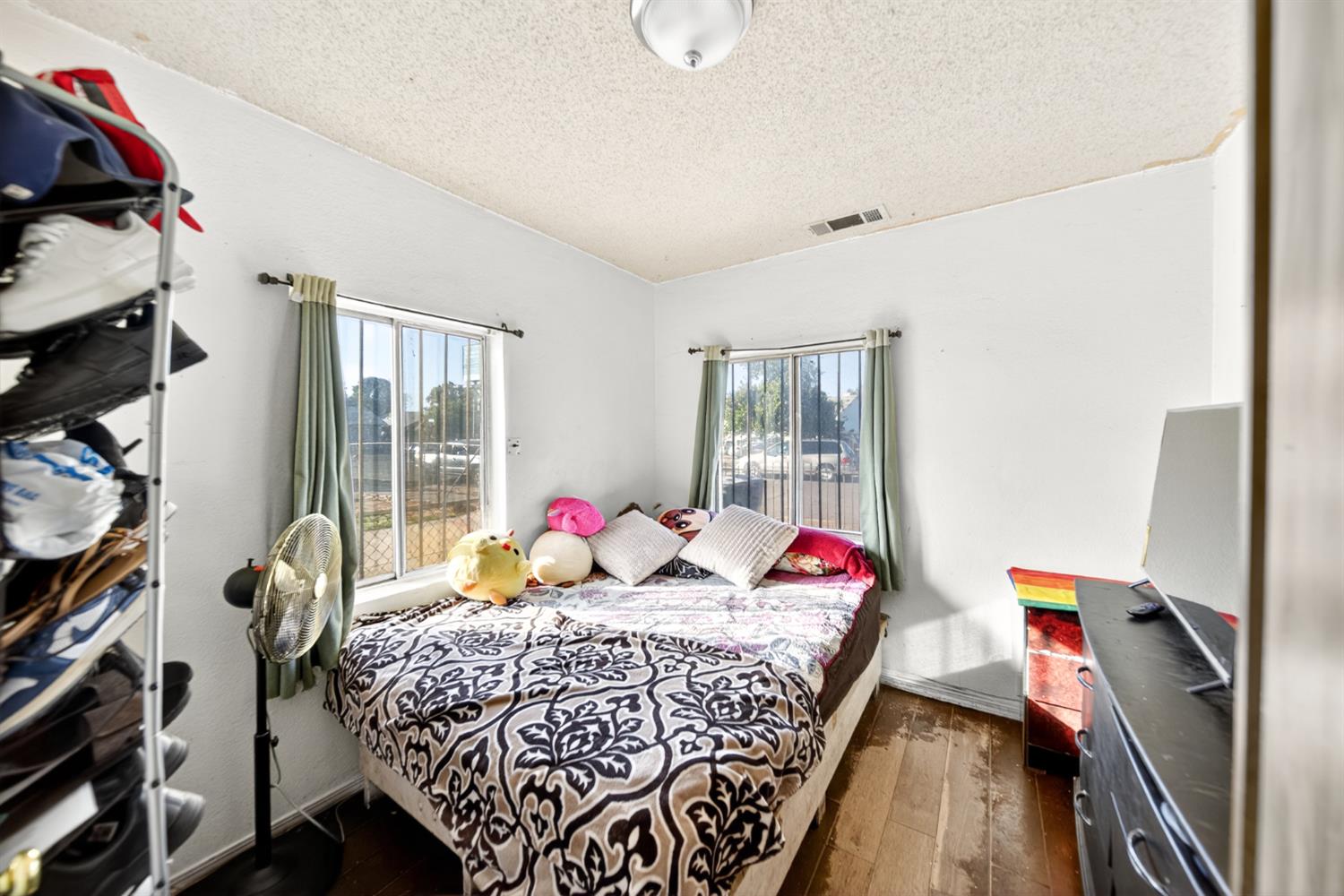 2522 E Grant Ave, Fresno, CA 93701