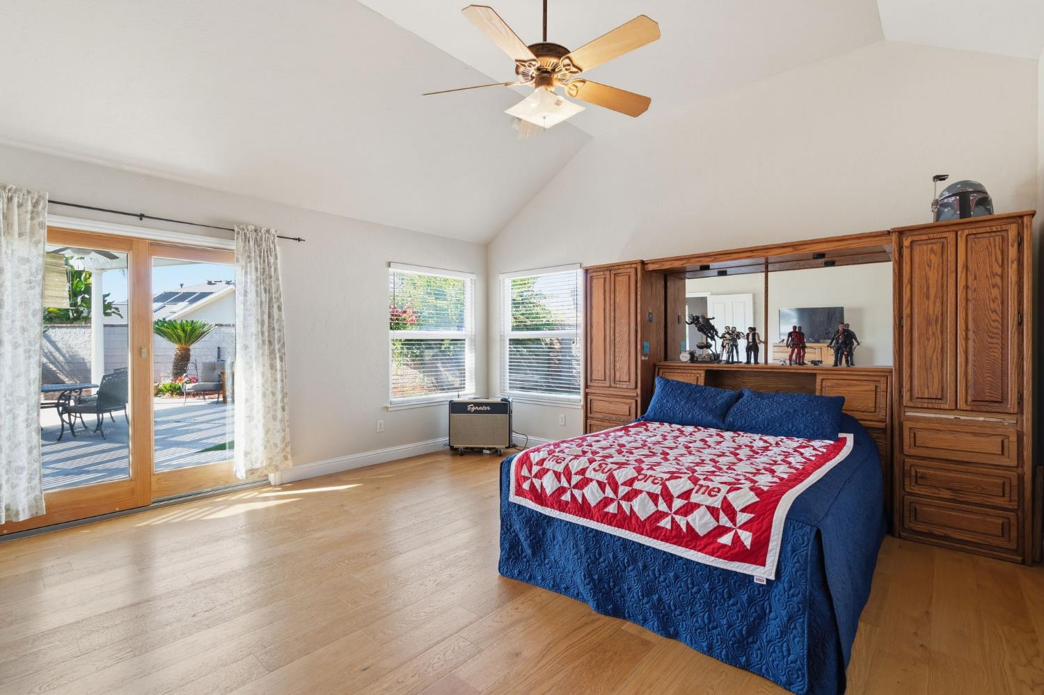 1995 Bergren Ct, Kingsburg, CA 93631