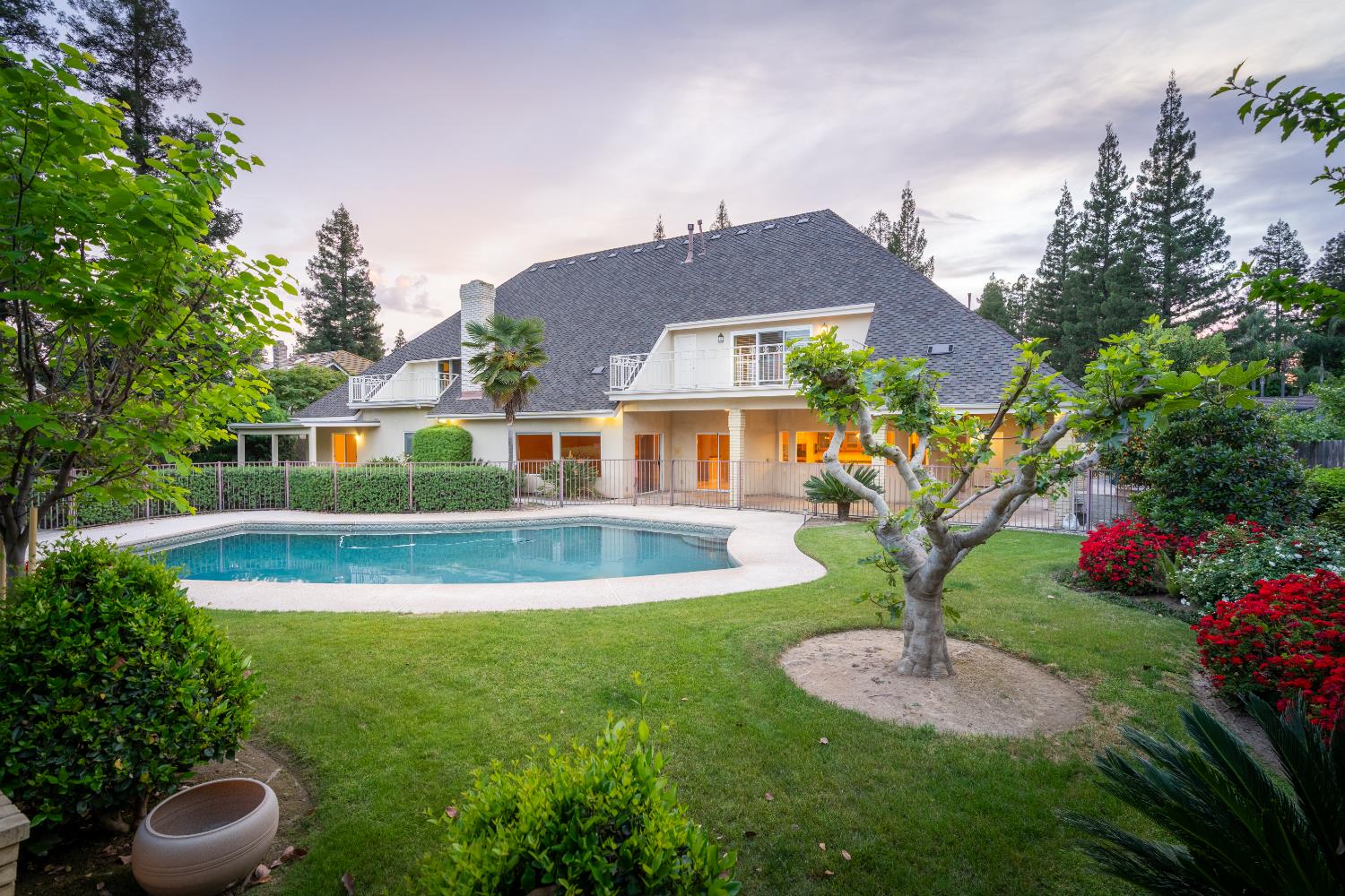 6518 N Dolores, Fresno, CA 93711