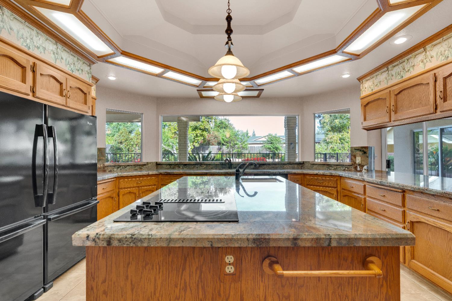 6518 N Dolores, Fresno, CA 93711