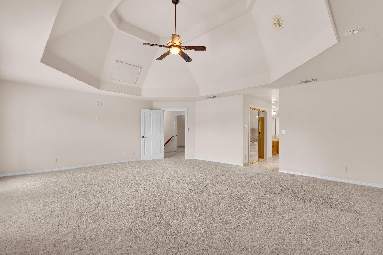 6518 N Dolores, Fresno, CA 93711