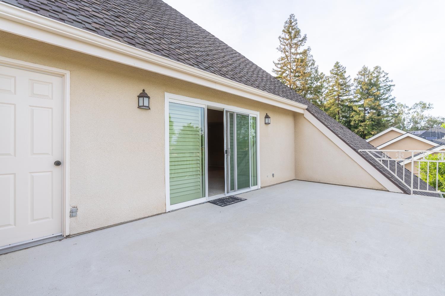 6518 N Dolores, Fresno, CA 93711