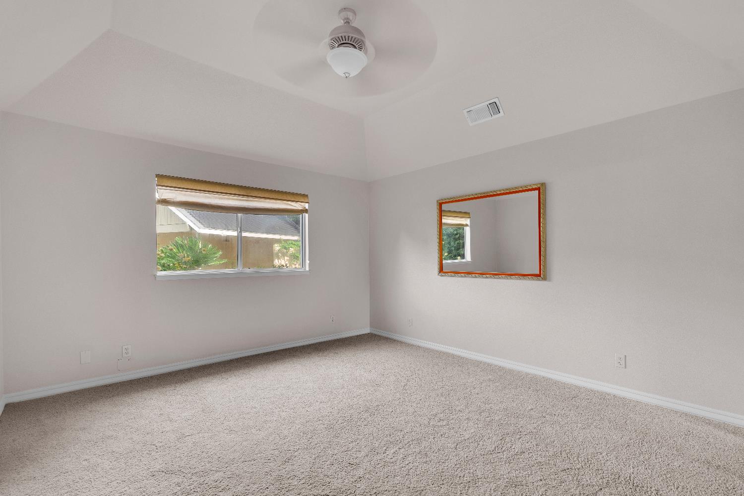 6518 N Dolores, Fresno, CA 93711