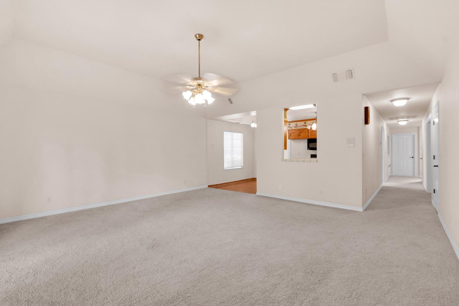 6518 N Dolores, Fresno, CA 93711