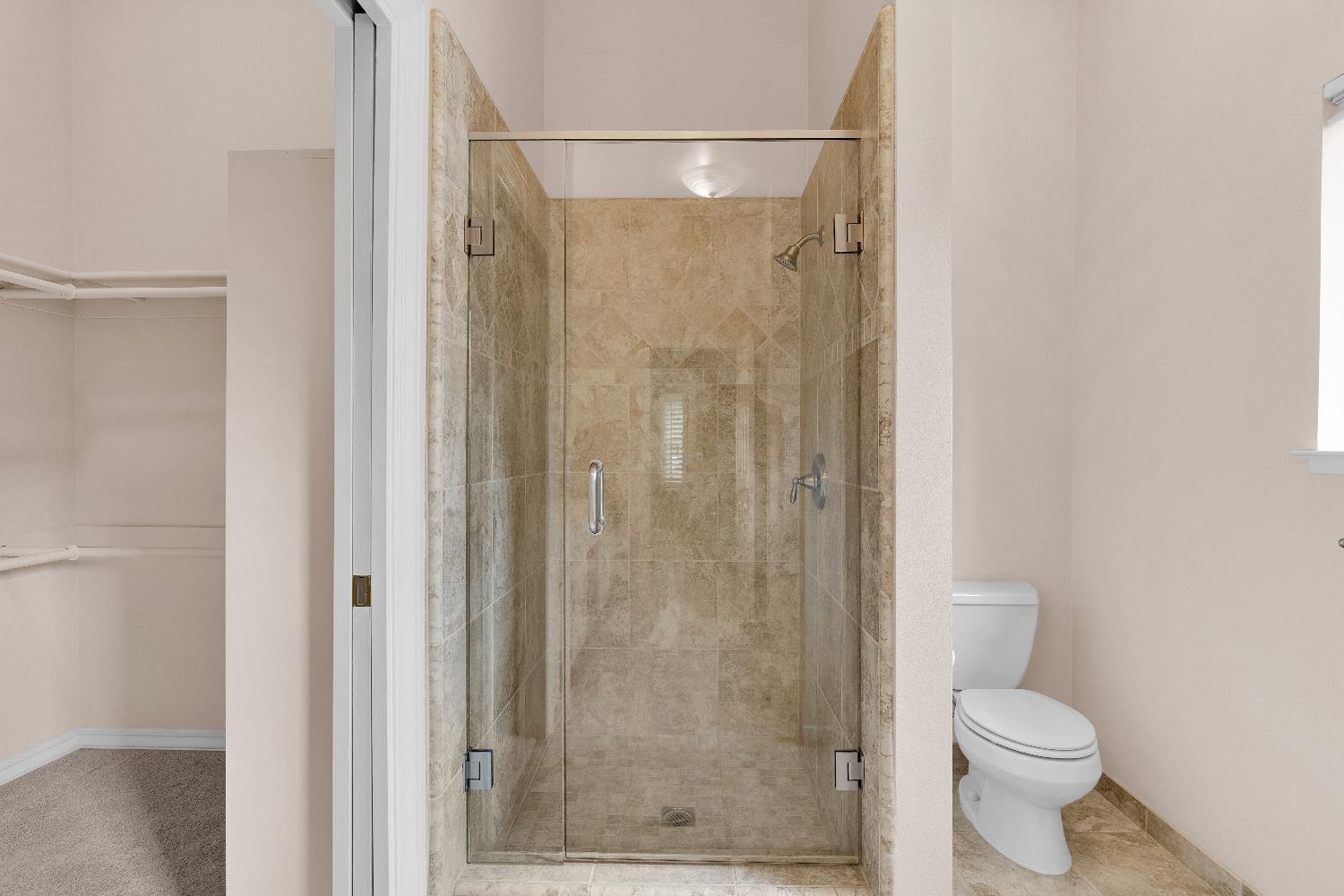 6518 N Dolores, Fresno, CA 93711