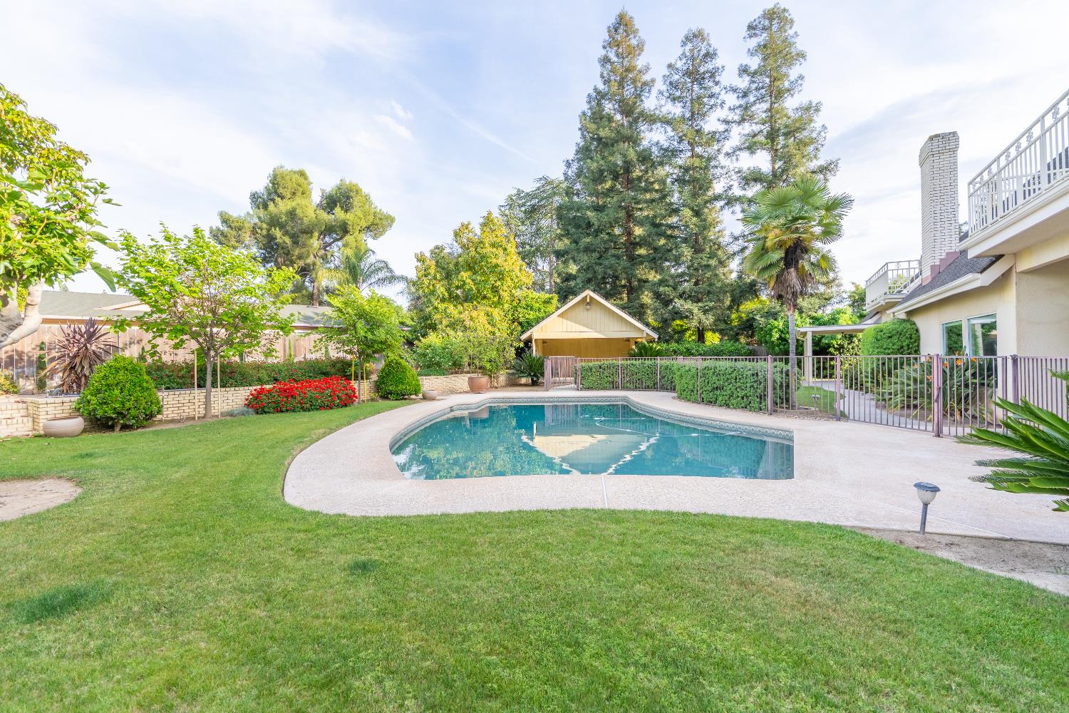 6518 N Dolores, Fresno, CA 93711