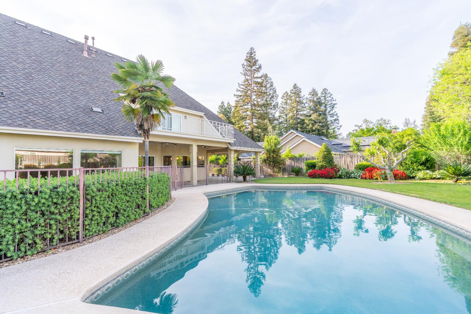 6518 N Dolores, Fresno, CA 93711