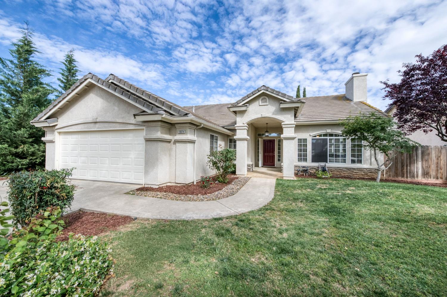 10374 N Sierra Vista Ave, Fresno, CA 93730