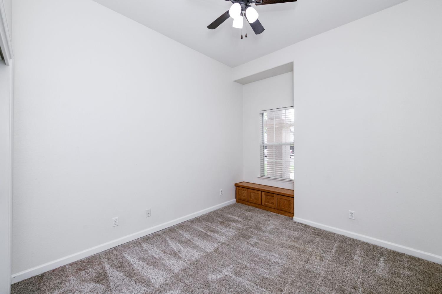 10374 N Sierra Vista Ave, Fresno, CA 93730