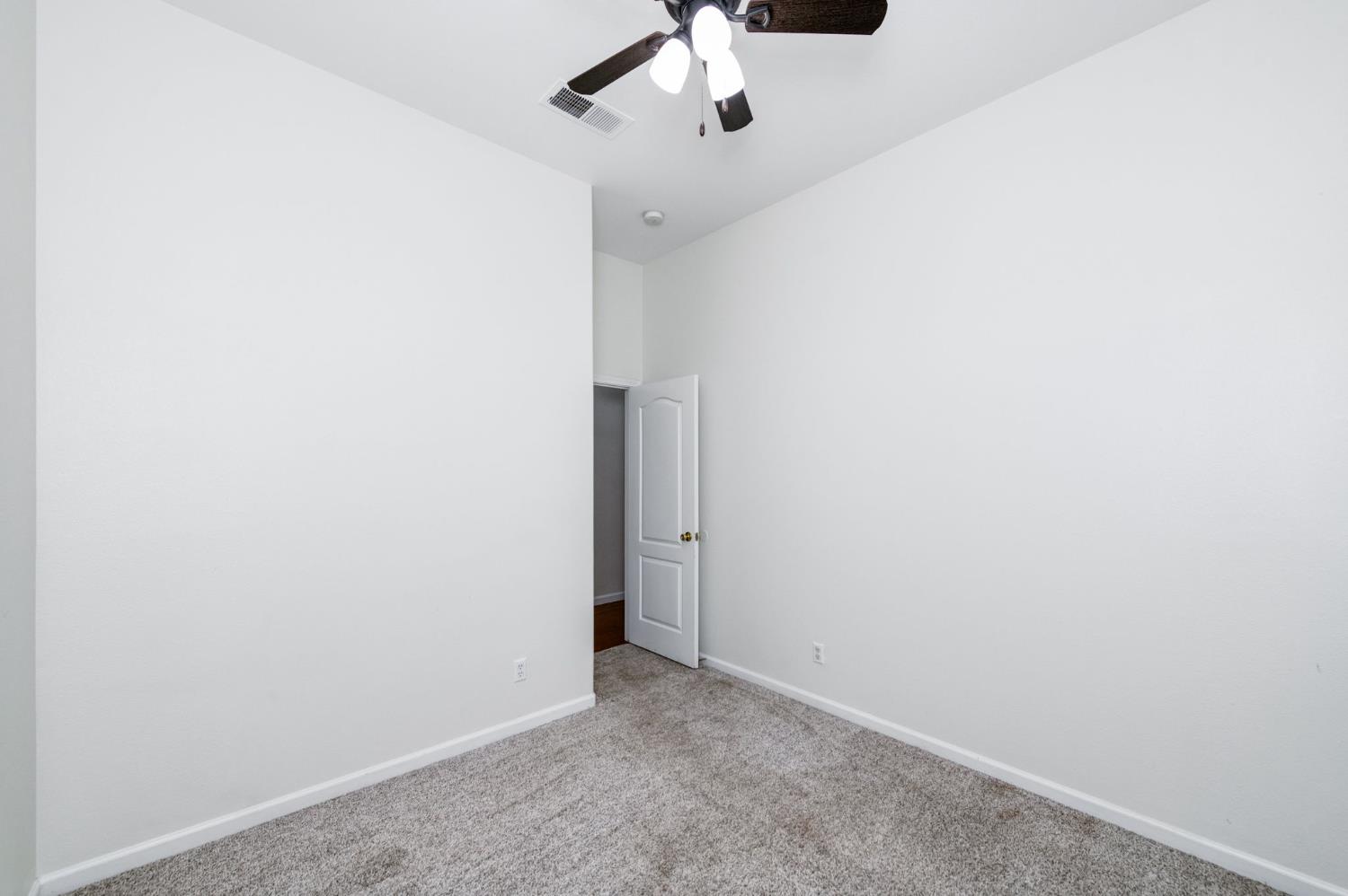 10374 N Sierra Vista Ave, Fresno, CA 93730