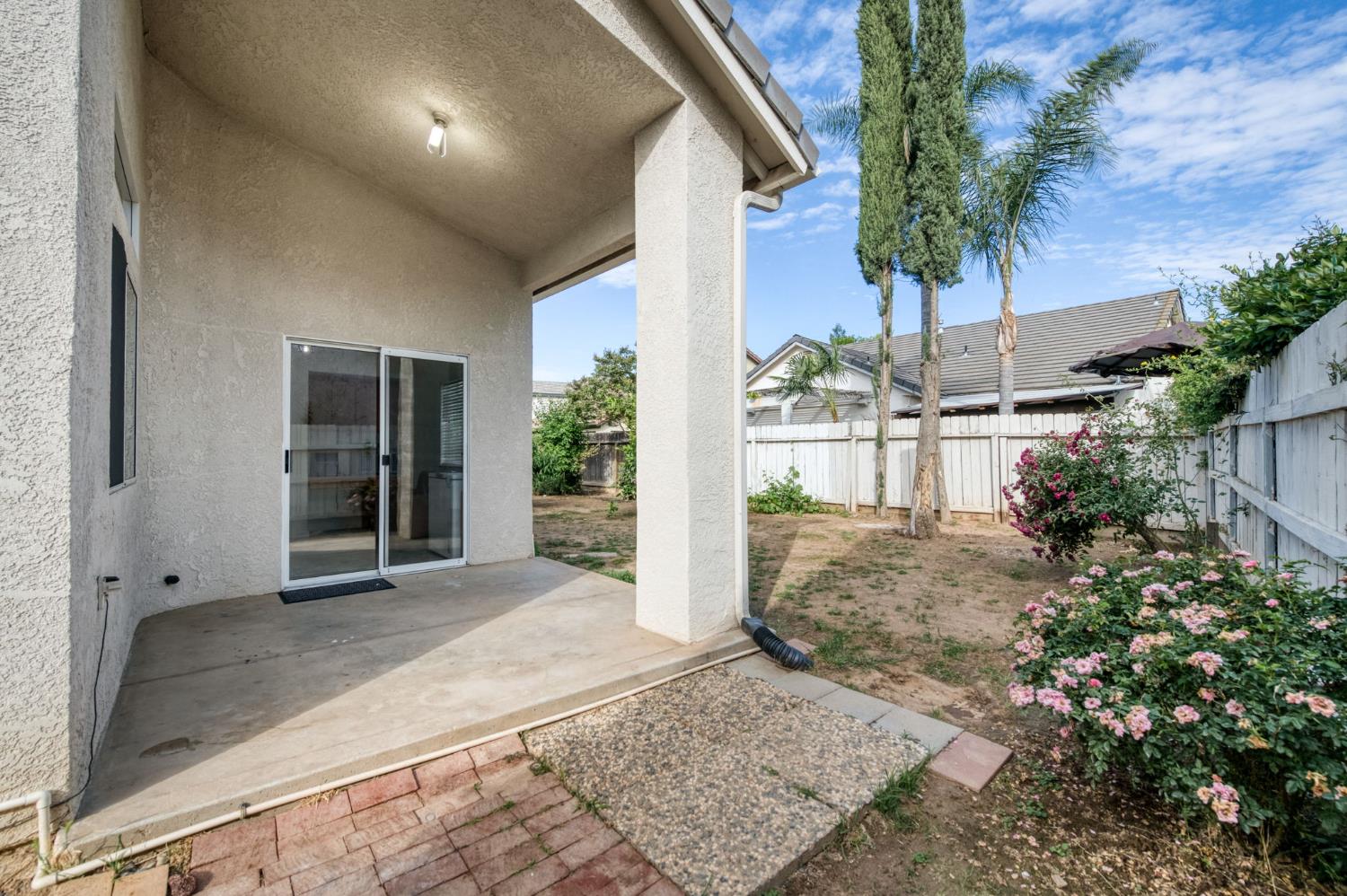 10374 N Sierra Vista Ave, Fresno, CA 93730