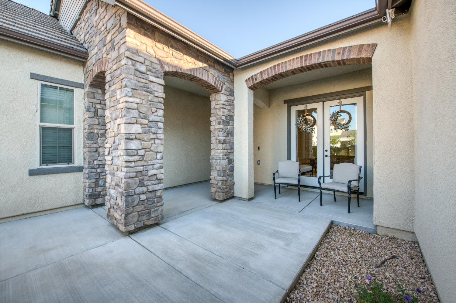598 Crescent Ln, Madera, CA 93636