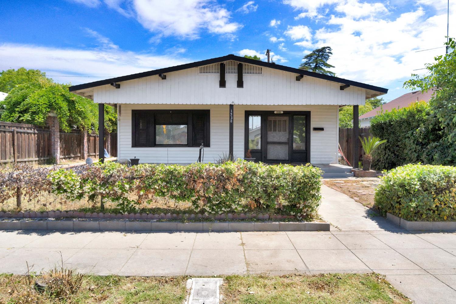 1538 N Wilson Ave, Fresno, CA 93728