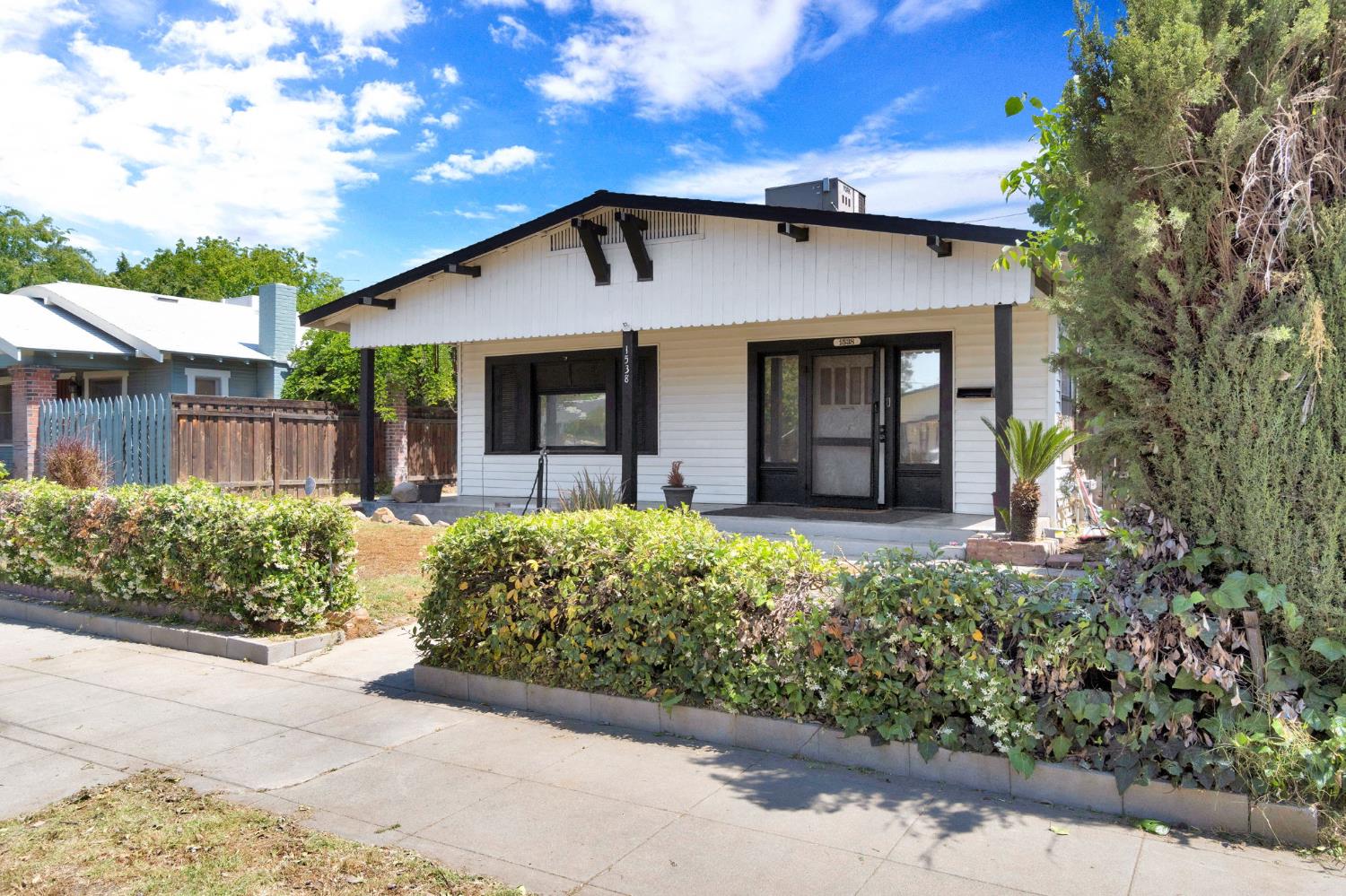 1538 N Wilson Ave, Fresno, CA 93728