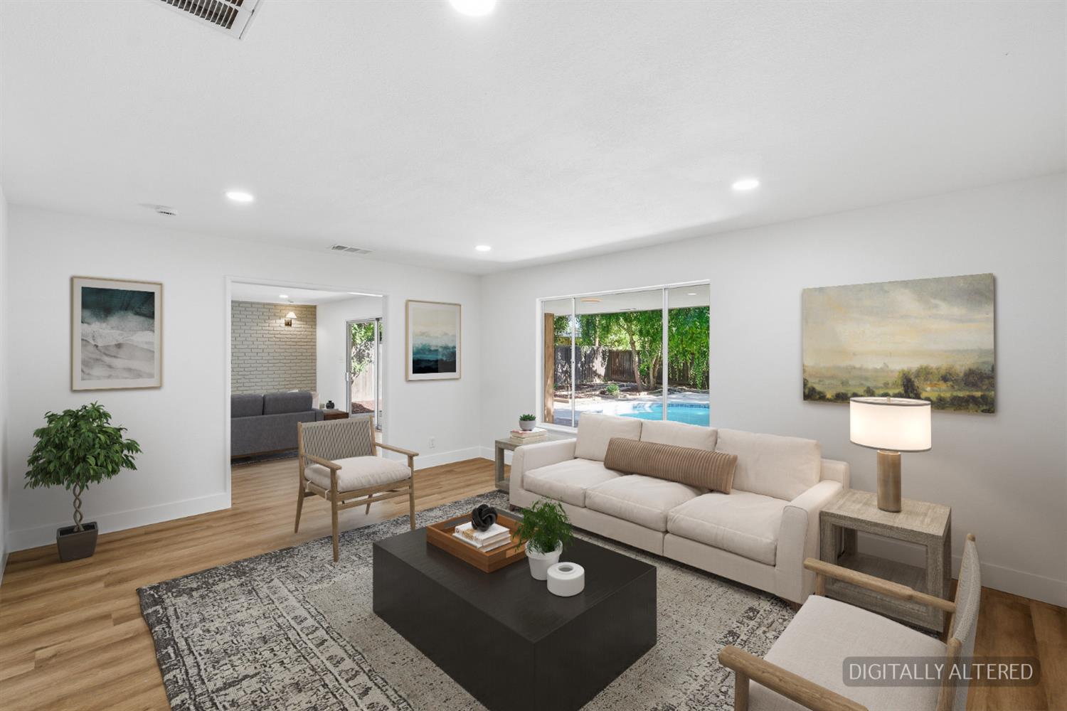 1295 E Almendra Dr, Fresno, CA 93710