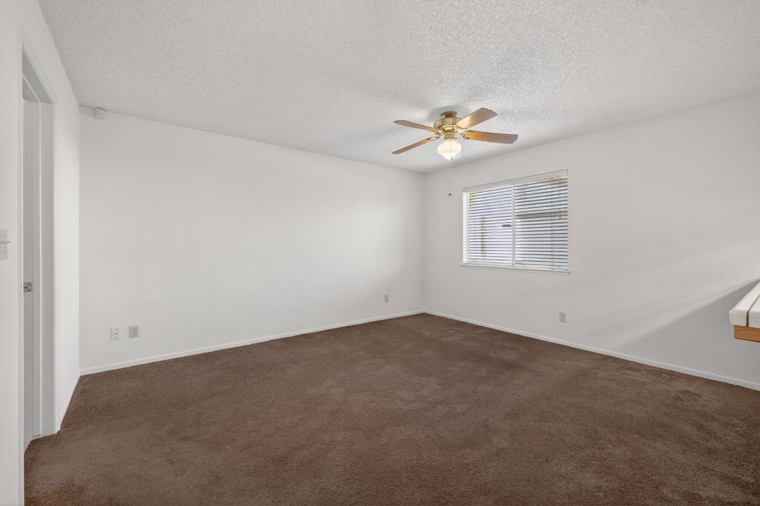 3392 N Forestiere Ave, Fresno, CA 93722