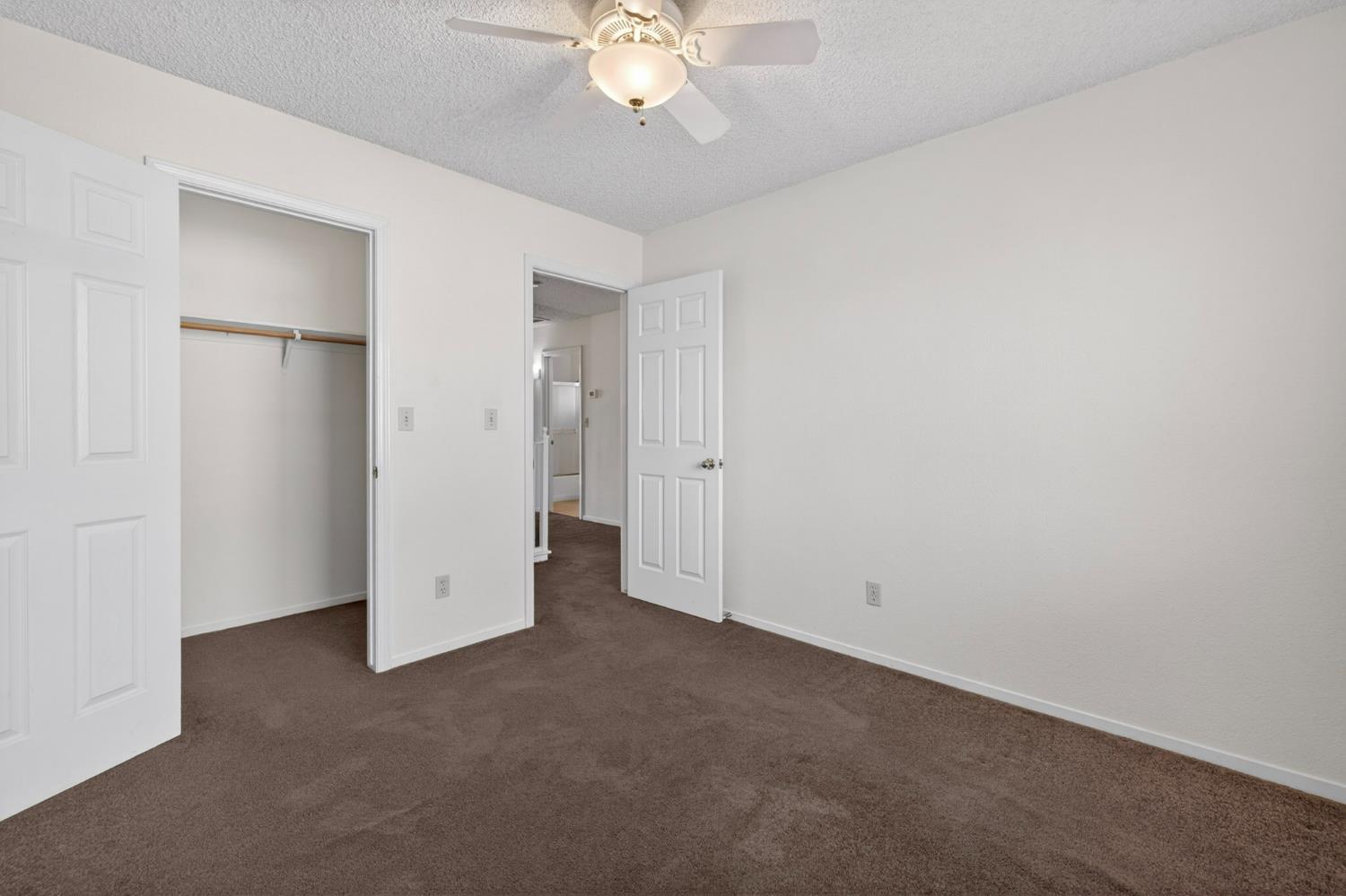 3392 N Forestiere Ave, Fresno, CA 93722
