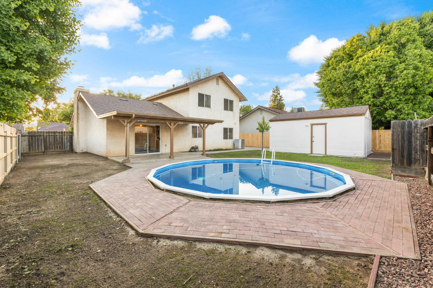 3392 N Forestiere Ave, Fresno, CA 93722